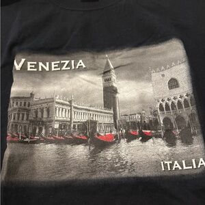 Gildan Black set of 2 Venice & London Graphic vacation Tee